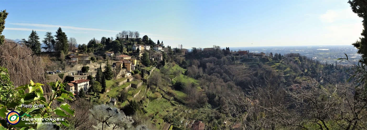 38 Vista panoramica verso San Vigilio.jpg